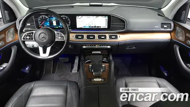 Mercedes-Benz GLE-Class 2021 — Şəkil 22/34