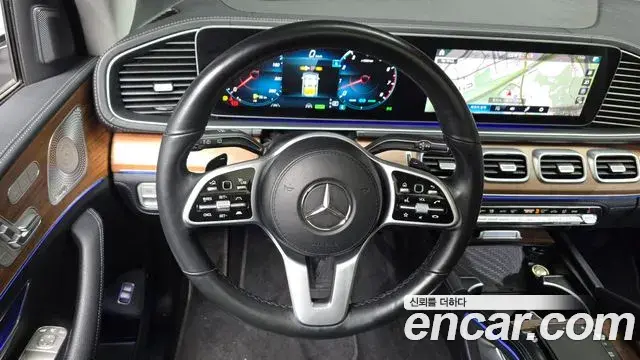 Mercedes-Benz GLE-Class 2021 — Şəkil 23/34