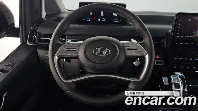 Hyundai Staria 2023 — Фото 14/20