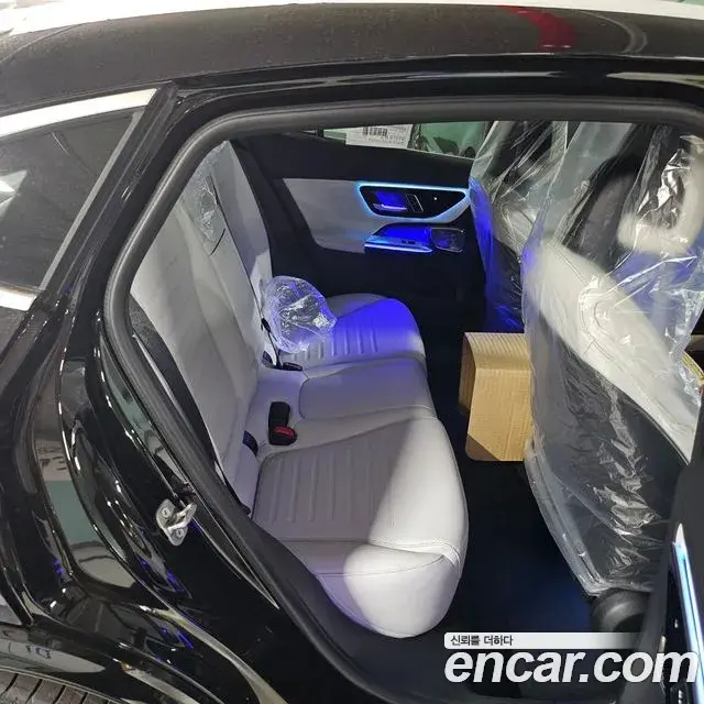 Mercedes-Benz GLC-Class 2026 — Şəkil 7/17