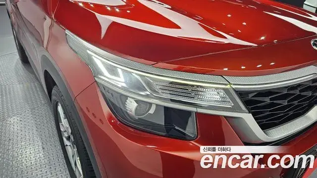 Kia Seltos 2021 — Şəkil 12/30