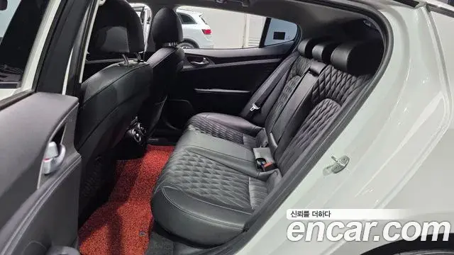 Kia Stinger 2020 — Фото 11/20