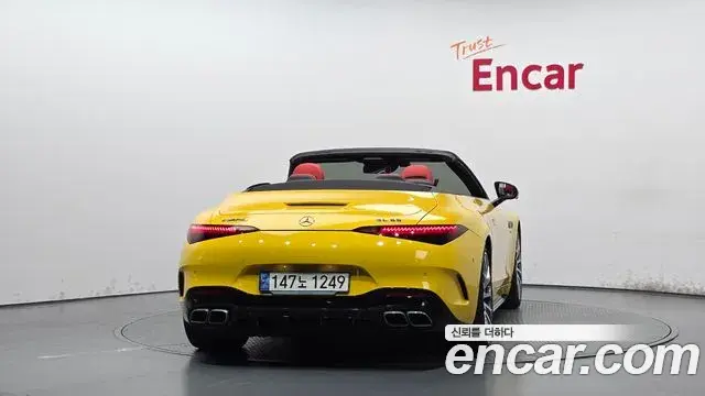 Mercedes-Benz SL-Class 2023 — Photo 9/33
