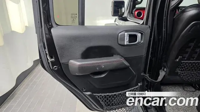 Jeep Wrangler 2021 — Photo 9/30