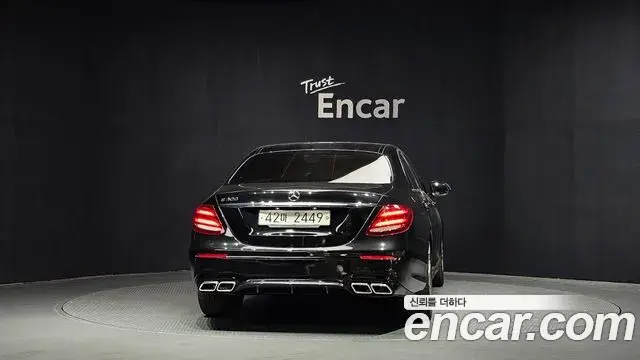 Mercedes-Benz E-Class 2019 — Фото 4/20