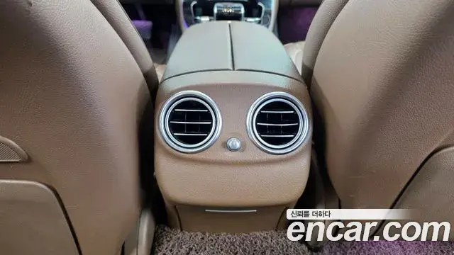 Mercedes-Benz E-Class 2019 — Photo 9/33