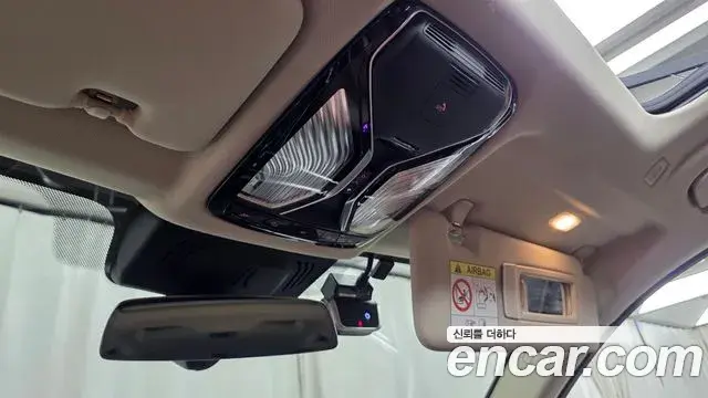 BMW X7 2022 — ფოტო 25/33