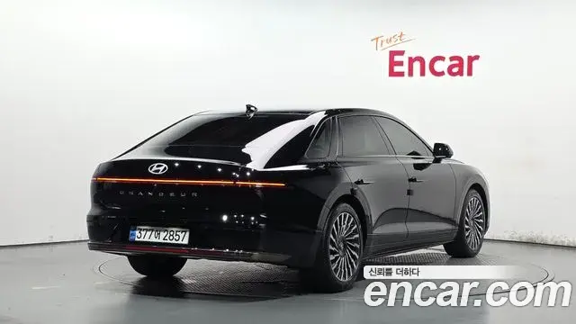 Hyundai Grandeur Hybrid 2024 — ფოტო 25/35