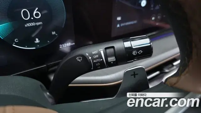Hyundai Grandeur Hybrid 2024 — ფოტო 24/35
