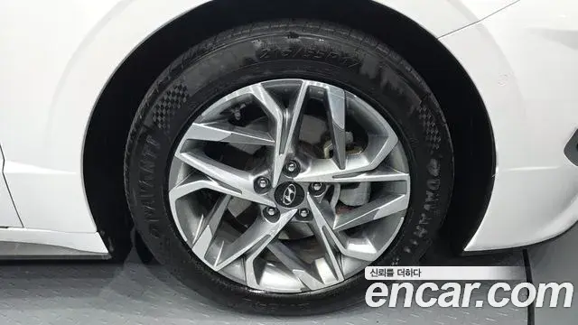 Hyundai Sonata Hybrid 2019 — Şəkil 22/37