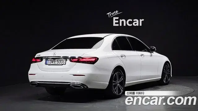 Mercedes-Benz E-Class 2020 — ფოტო 10/31