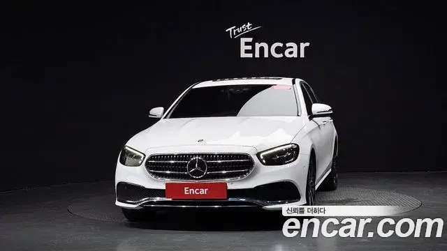 Mercedes-Benz E-Class 2020 — ფოტო 29/31