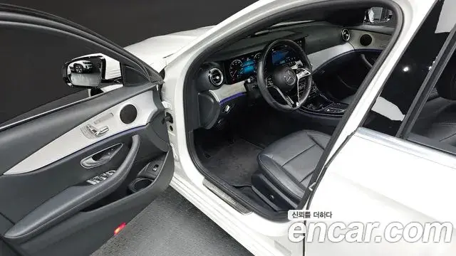 Mercedes-Benz E-Class 2020 — ფოტო 2/31
