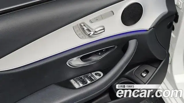 Mercedes-Benz E-Class 2020 — ფოტო 1/31