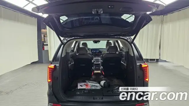 Kia Carnival 2025 — Photo 30/33