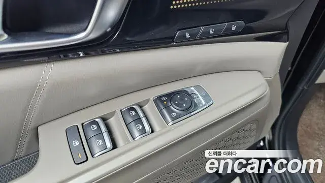Kia Carnival 2025 — Photo 29/33