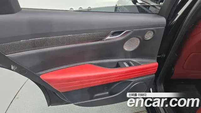 Genesis G80 2022 — ფოტო 24/32