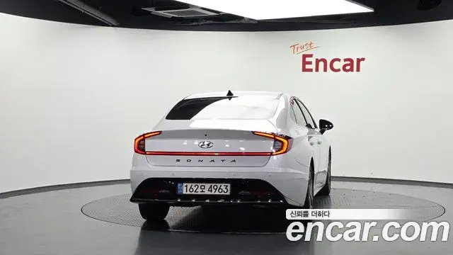 Hyundai Sonata Hybrid 2022 — Şəkil 31/31