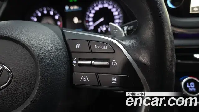 Hyundai Sonata Hybrid 2022 — Şəkil 14/31