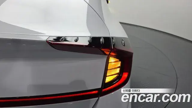 Hyundai Sonata Hybrid 2022 — Şəkil 26/31