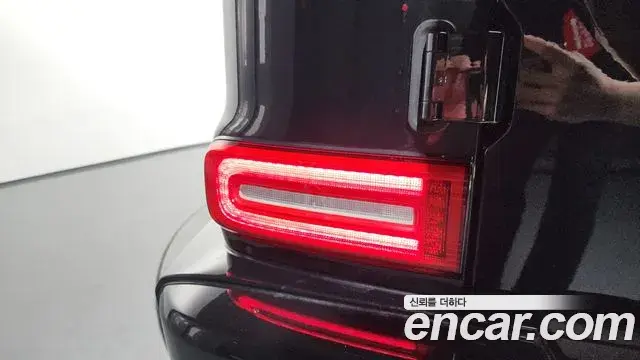 Mercedes-Benz G-Class 2021 — Şəkil 12/33