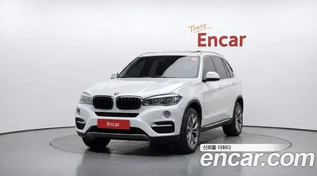 BMW X6 2018 — Photo 13/34