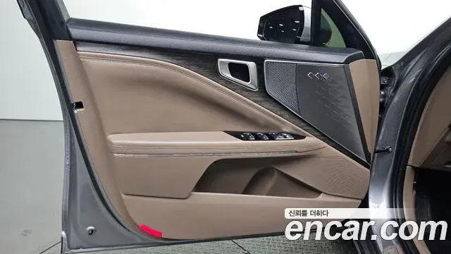 Kia K8 2022 — Photo 6/34
