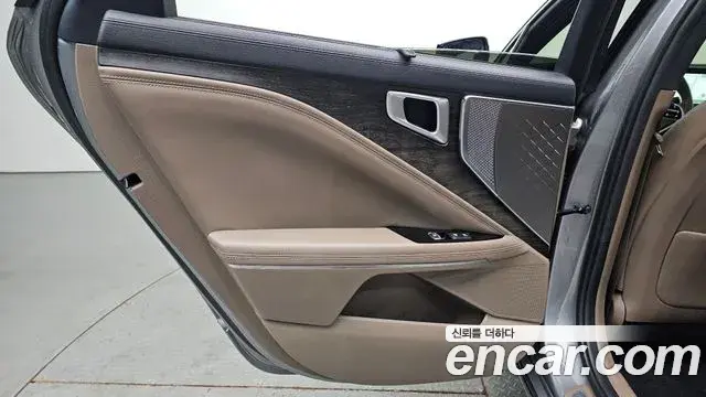 Kia K8 2022 — Photo 15/34