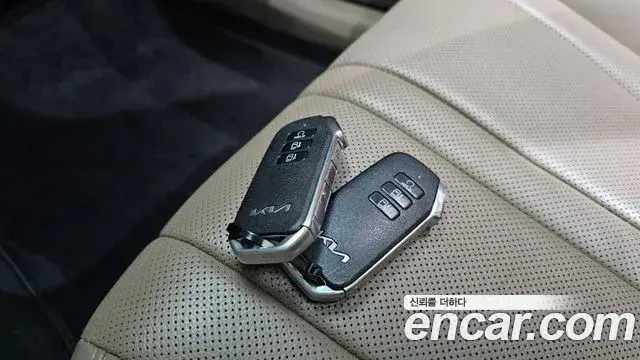 Kia K8 2022 — Photo 2/34