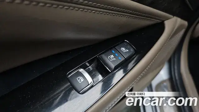 Kia K8 2022 — Photo 11/34