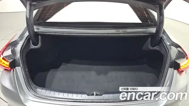 Kia K8 2022 — Photo 32/34
