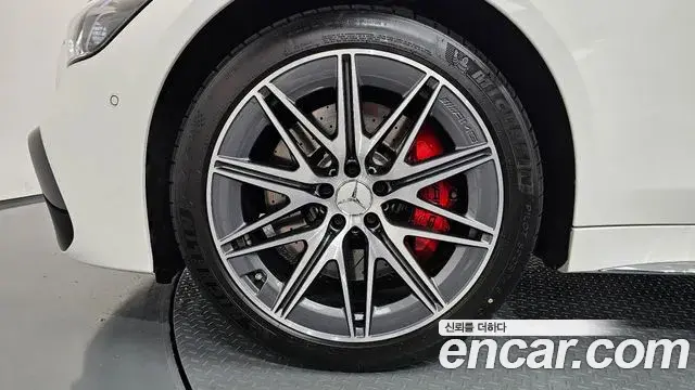 Mercedes-Benz AMG GT 2024 — Photo 19/36
