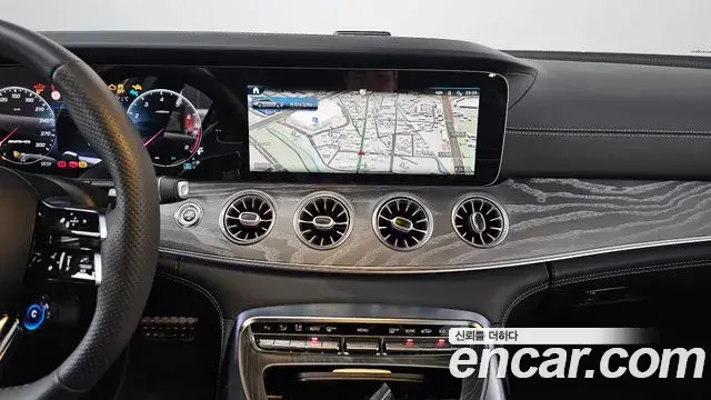 Mercedes-Benz AMG GT 2024 — Photo 10/36