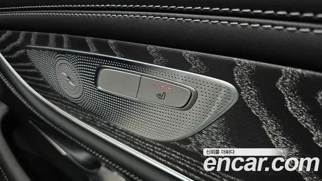 Mercedes-Benz AMG GT 2024 — Photo 25/36