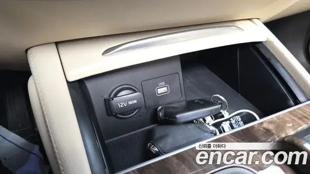 Kia The K9 2018 — Photo 15/44