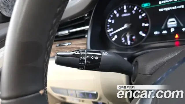 Kia The K9 2018 — Photo 28/44