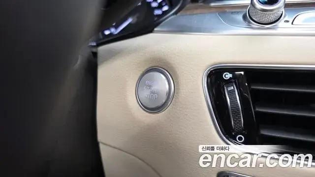 Kia The K9 2018 — Photo 26/44