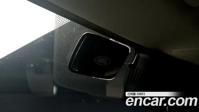 Land Rover Discovery Sport 2024 — ფოტო 17/33