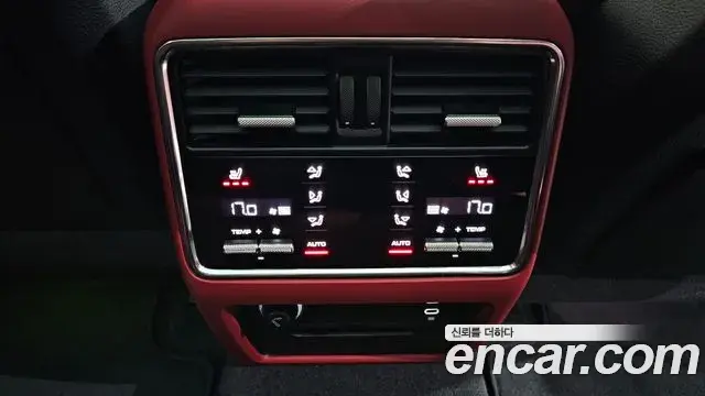 Porsche Cayenne 2022 — Photo 5/20