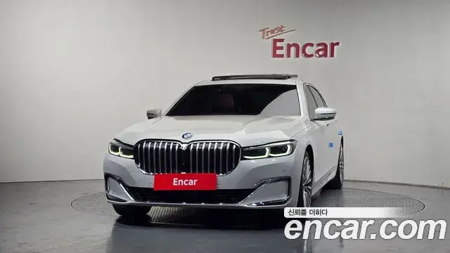 BMW 7 Series 2021 — Photo 15/20