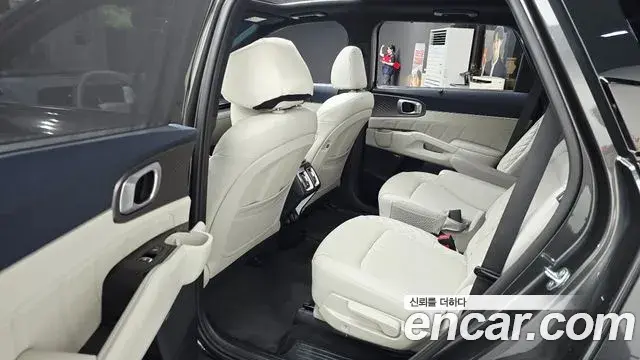 Kia Sorento 2025 — Şəkil 14/33