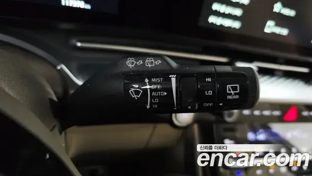 Kia Carnival 2022 — ფოტო 16/34