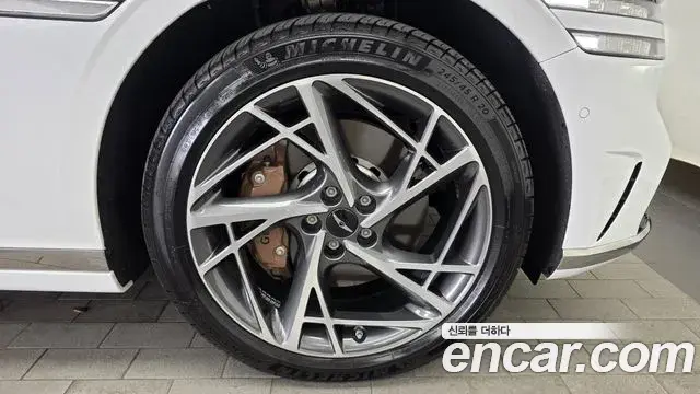 Genesis G90 2025 — Şəkil 13/35