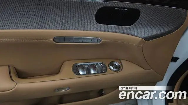 Genesis G90 2025 — Şəkil 25/35