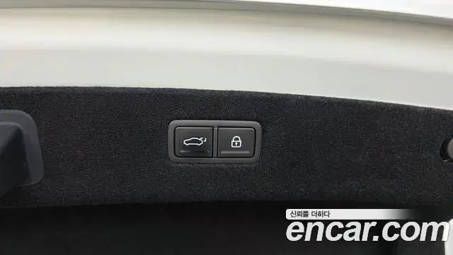 Genesis G90 2025 — Şəkil 33/35