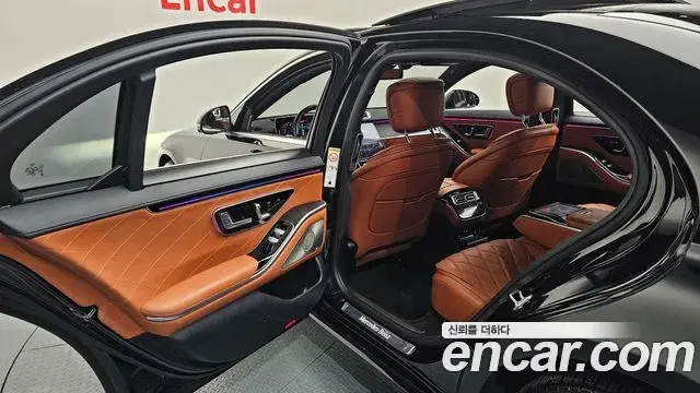 Mercedes-Benz S-Class 2022 — Фото 19/20