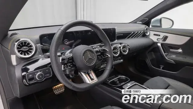Mercedes-Benz CLA-Class 2025 — Фото 13/20