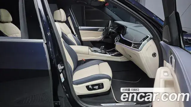 BMW X7 2022 — ფოტო 26/40