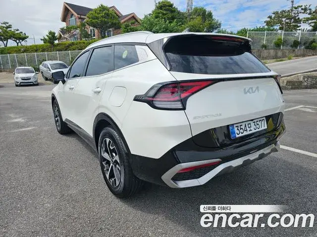 Kia Sportage 2023 — Фото 9/20