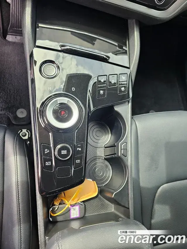 Kia Sportage 2023 — Фото 13/20